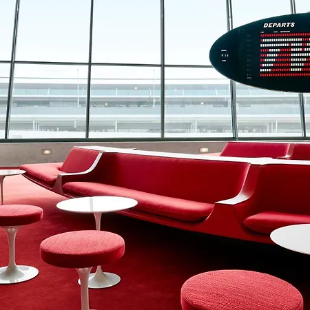 Twa At Jfk Airport 4*