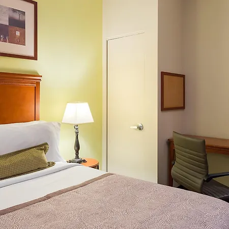 Hotel Candlewood Nyc -times Square By Ihg New York