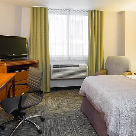 Candlewood Nyc -times Square By Ihg Hotel 3*