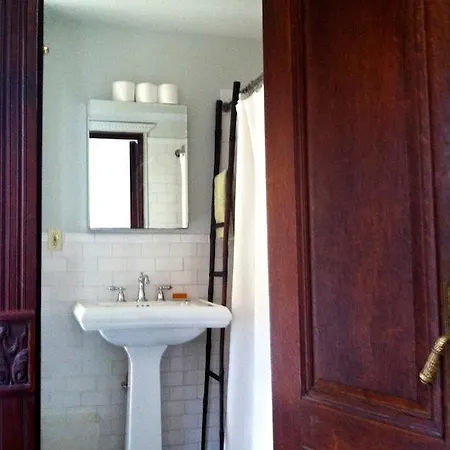 Jumel Terrace Apartment *