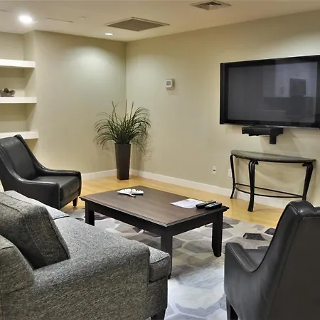 Oakwood Residence Sixth Avenue Apartment *