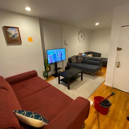 Hostel Shared In Times Square New York