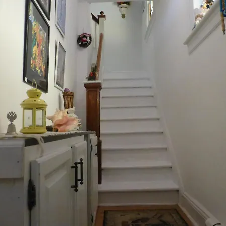 Classical American House 3 * New York