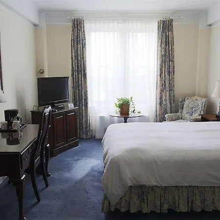 Roger Smith Hotel New York