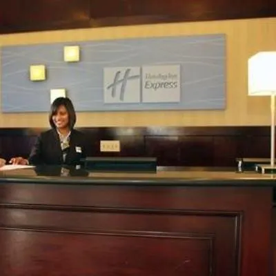 Hotel Express Kennedy Airport, An Ihg New York