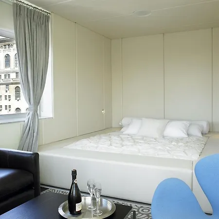 Nu Hotel 4*
