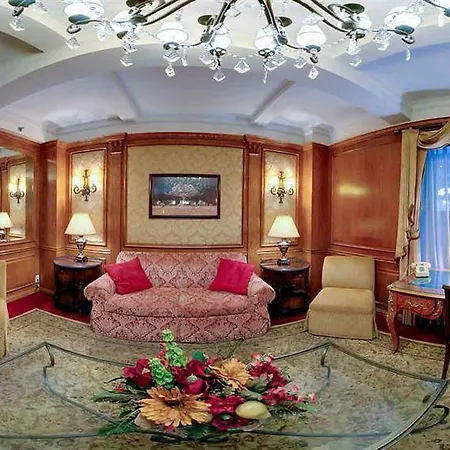 The Renwick 4*