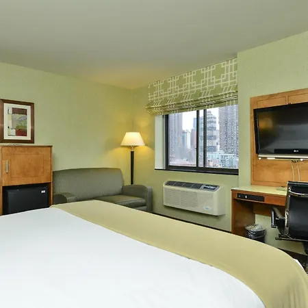 Express Manhattan Midtown West By Ihg New York