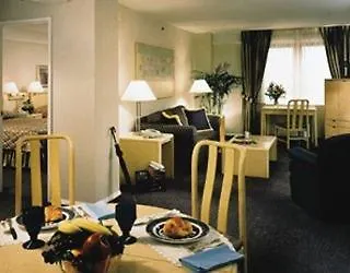 Hotel Eastgate Tower 3*
