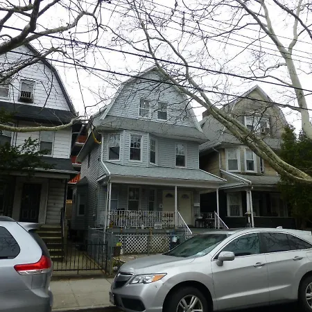 Classical American House 4
