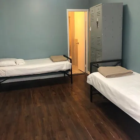 Hostel Chelsea International *