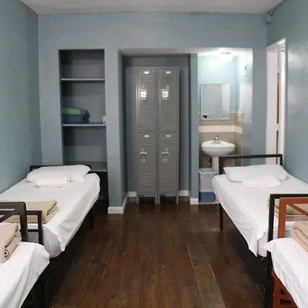 Chelsea International Hostel *