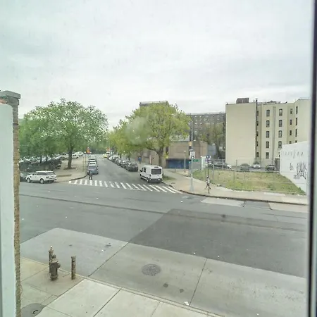 Ninety Five Fordham / St. Barnabas Hospital 4* New York
