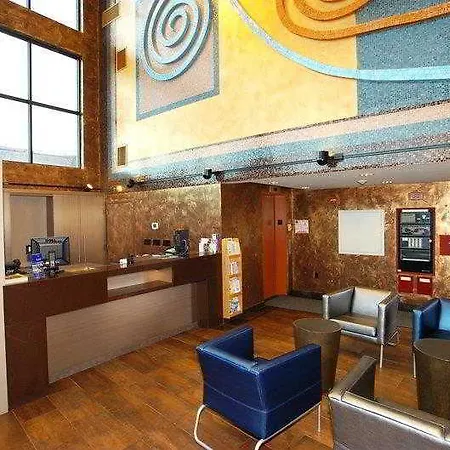 Western Brooklyn Bay 3*