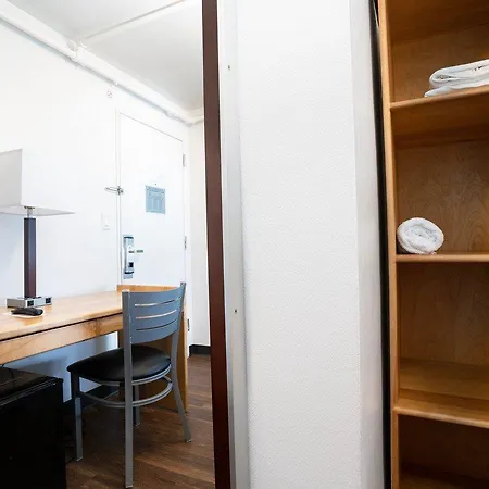 West Side Ymca Hostel *