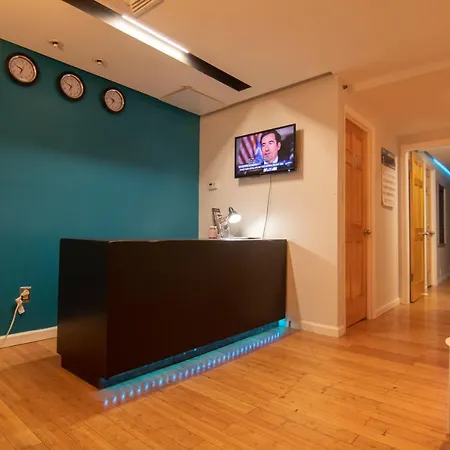 Prime Tourist Location! Midtown * New York