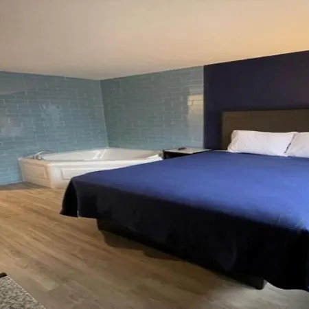 Blue Bird Hotel 2*