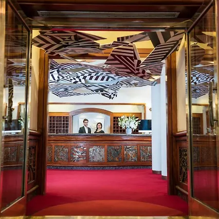 Hotel Roger Smith New York