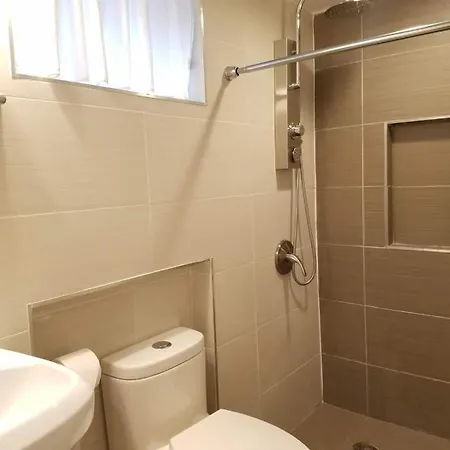 A Simple Studio - Jfk Abt 5mi Guest house