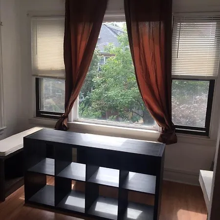 Two Bedroom In Queens Apartment