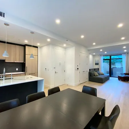 Private Garden Residence In Luxury Condominium *