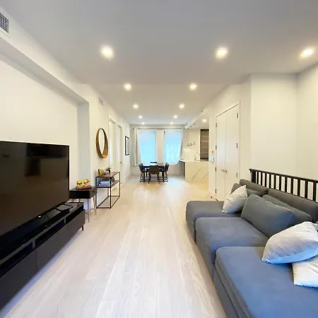 Private Garden Residence In Luxury Condominium Apartment New York