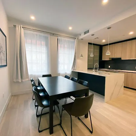 Private Garden Residence In Luxury Condominium New York