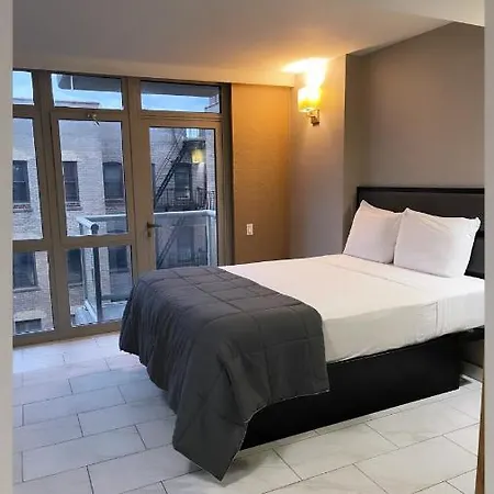 Hotel Henny