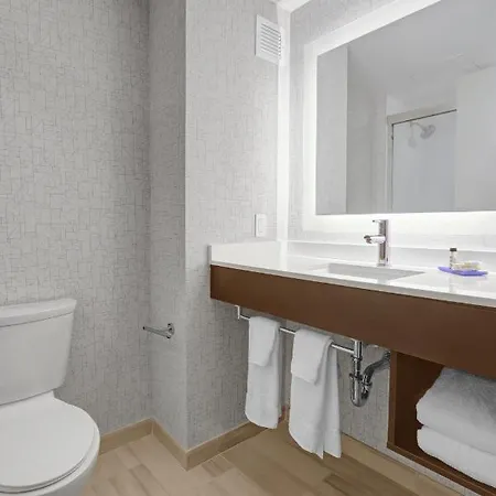 1200 Hotel 3*