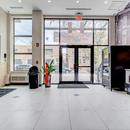 Hotel Ninety Five Near Parkchester Hotel