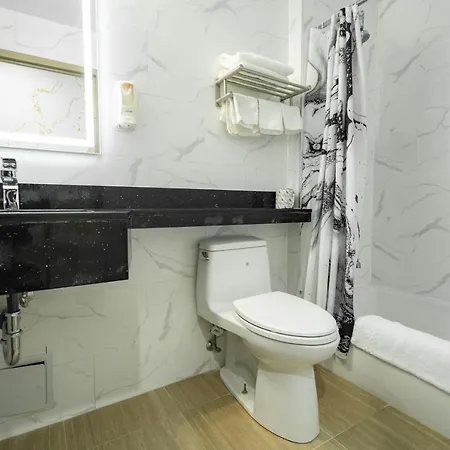 Hotel Ninety Five Near Parkchester Hotel