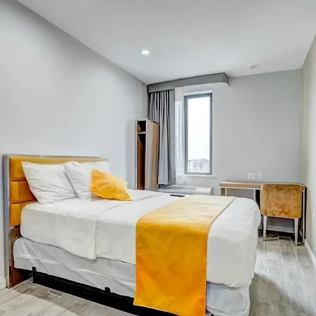 Hotel Ninety Five Near Parkchester 4* New York