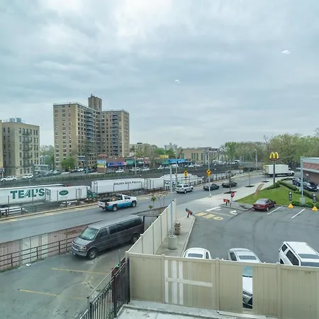 Hotel Ninety Five Near Parkchester New York