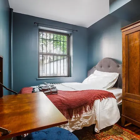 Hostel Lamartine Chelsea *