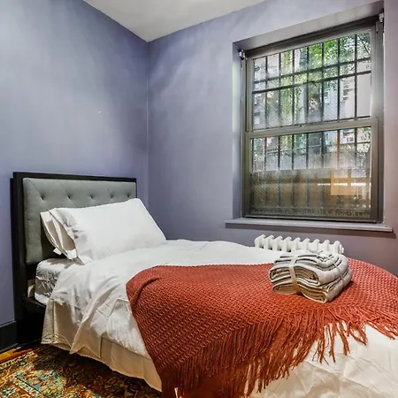 Lamartine Chelsea Hostel *