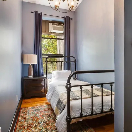 Hostel Lamartine Chelsea New York