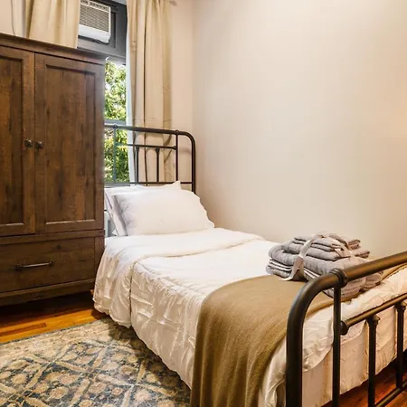 Hostel Lamartine Chelsea New York