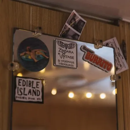 60s Surf Camper With Nyc Skyline View In Rockaway Chalet New York
