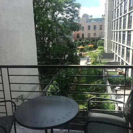 Hostel Budget Stay In Williamsburg *
