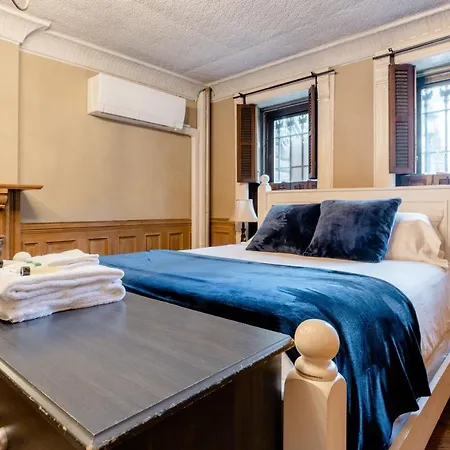 1899 Historic Luxury Brooklyn Brownstone Apartment New York
