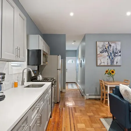Apartment King Size Bed Fast Wifi 278mbps Bronx Zoo 2 Miles New York