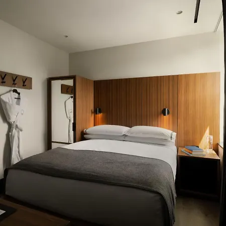 Hotel The Moore, City, A Member Of Design 4*