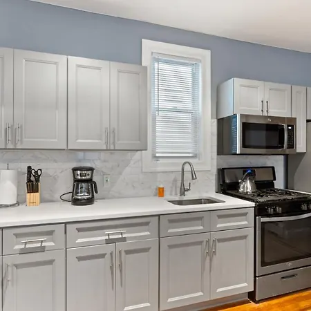 King Size Bed Fast Wifi 278mbps Bronx Zoo 2 Miles *