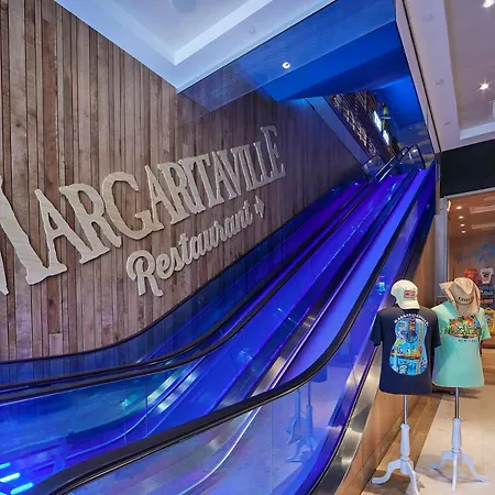 Margaritaville Times Square Hotel 4*