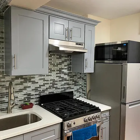 Guest house A Great In Queens New York
