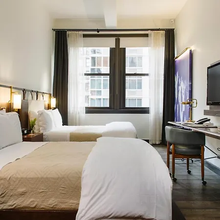 Refinery - Hotel 5*