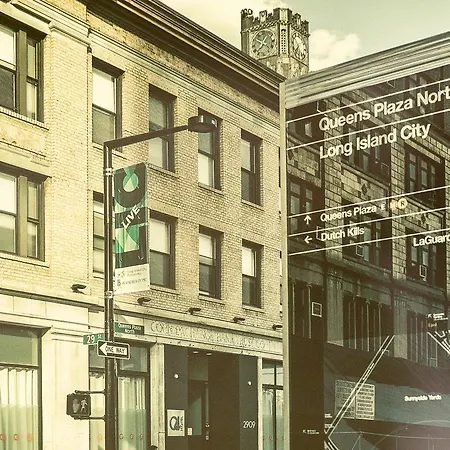 Q4 And * New York