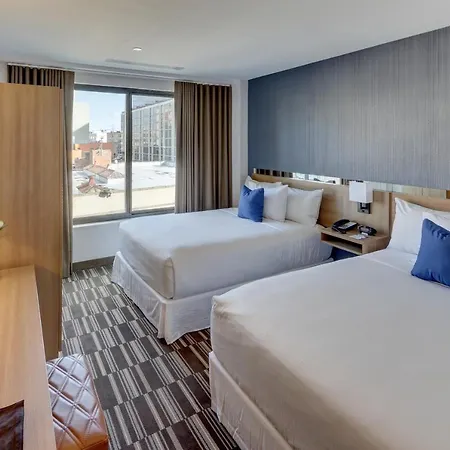Microtel By Wyndham Long Island