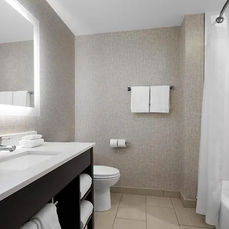 Hotel Express & Woodside Laguardia Airport New York