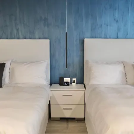 Global Luxury At The Arches Hotel 4*
